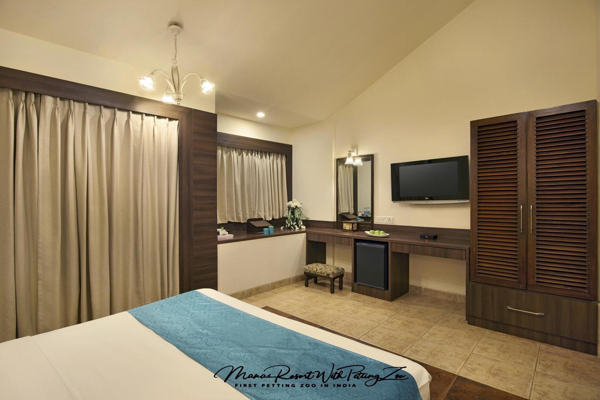 Manas Resort With Petting Zoo, Igatpuri Exterior foto